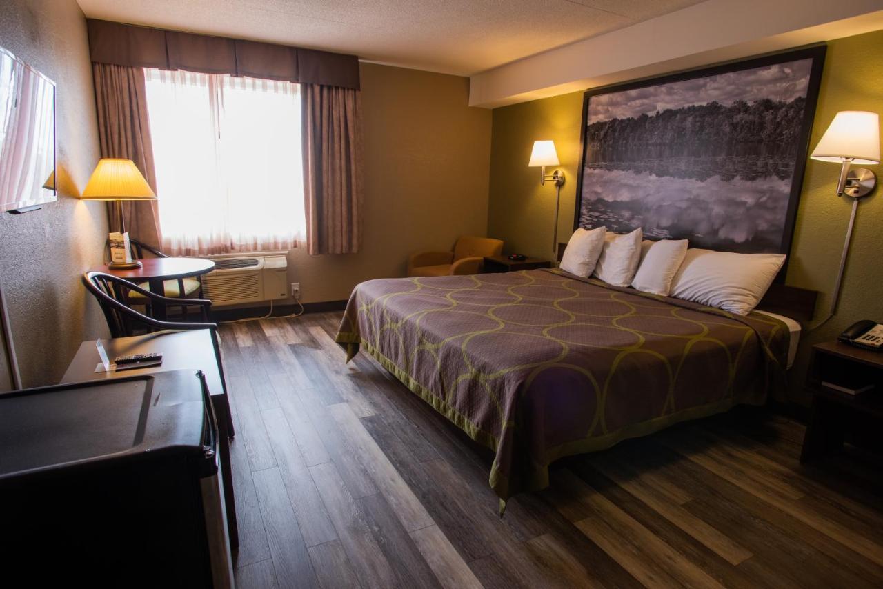 Super 8 By Wyndham 2* Mississauga